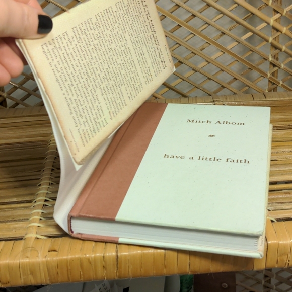 Hardcover Mitch Albom - Have a Little Faith Book - Picture 3 of 9